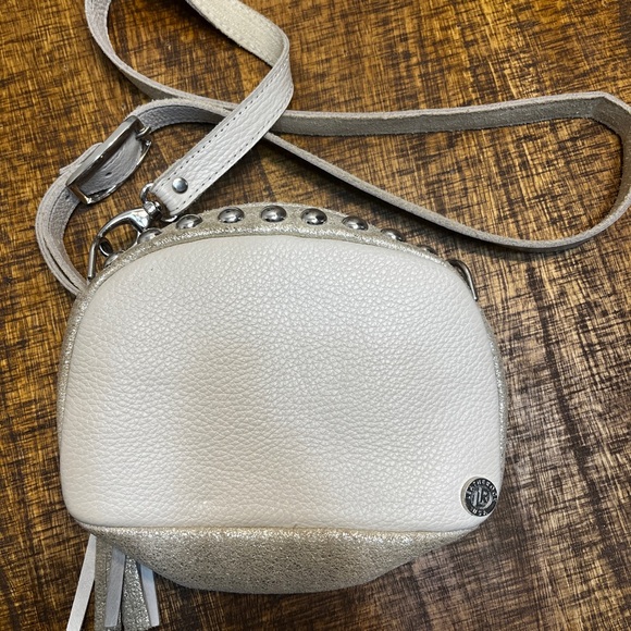 Chic White and Tan Crossbody Bag with Tassel - Picture 2 of 2